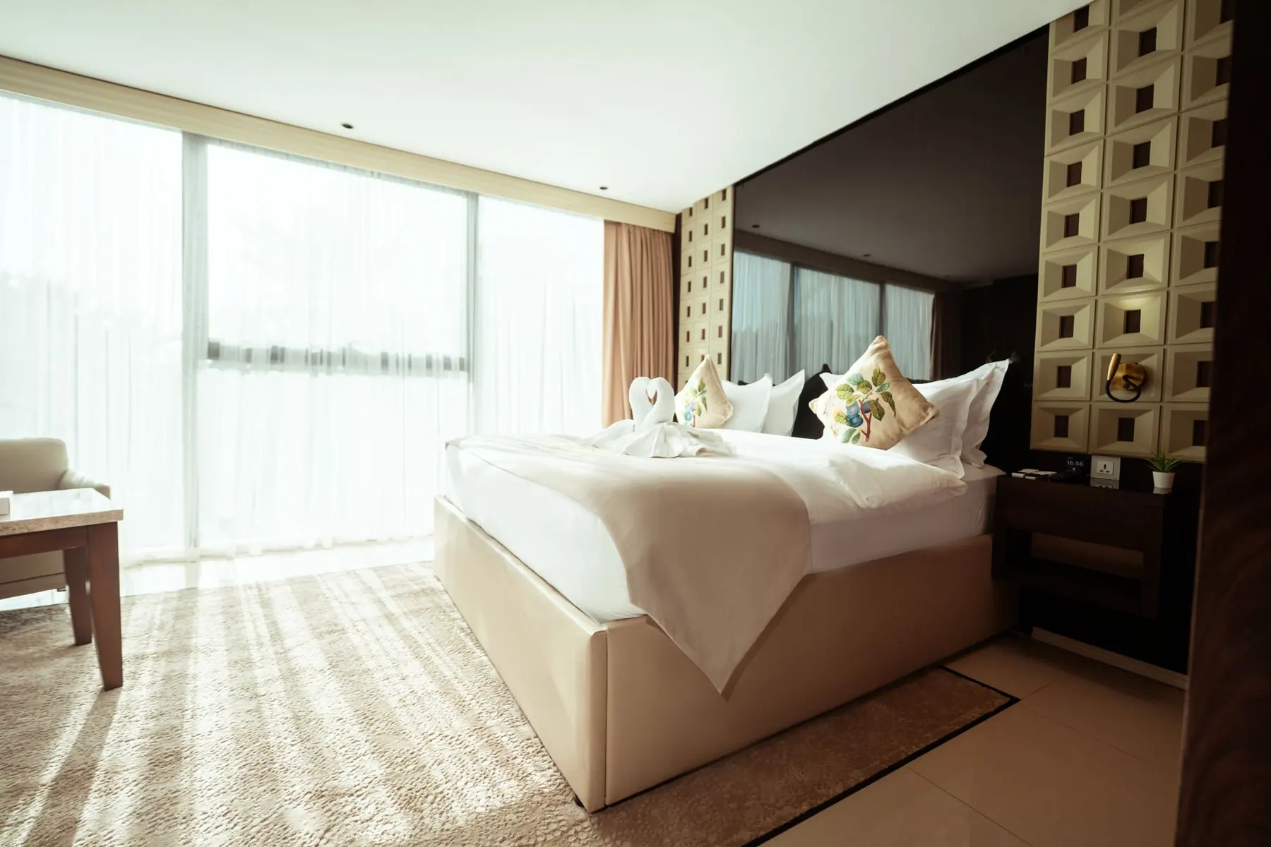 Signature Suite